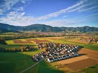 Gemeinde Stegen - Mit freundlicher Genehmigung vom Tourismus Dreisamtal e.V. Gemeinde Stegen - Mit freundlicher Genehmigung vom Tourismus Dreisamtal e.V.